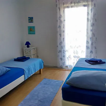 Apartment Karin *